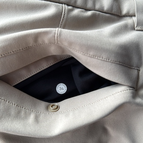 Lululemon Commission Classic-Fit Short 9" *Warpstreme - Picture 10 of 10